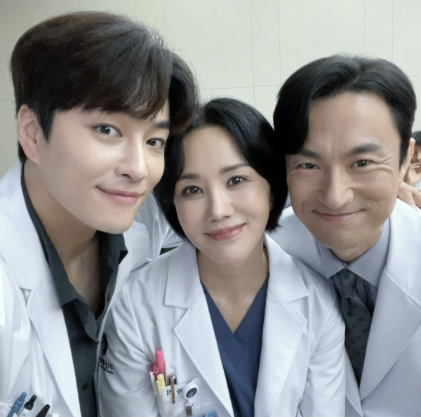 “진짜 저 울어요” 엄정화, ‘닥터 차정숙’ 인기에 감동