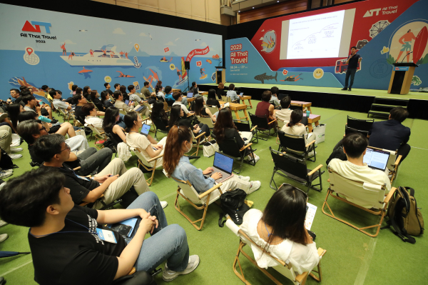 IT·전통 접목 관광 놀이터 2023 올댓트래블 첫날 방문객 북적