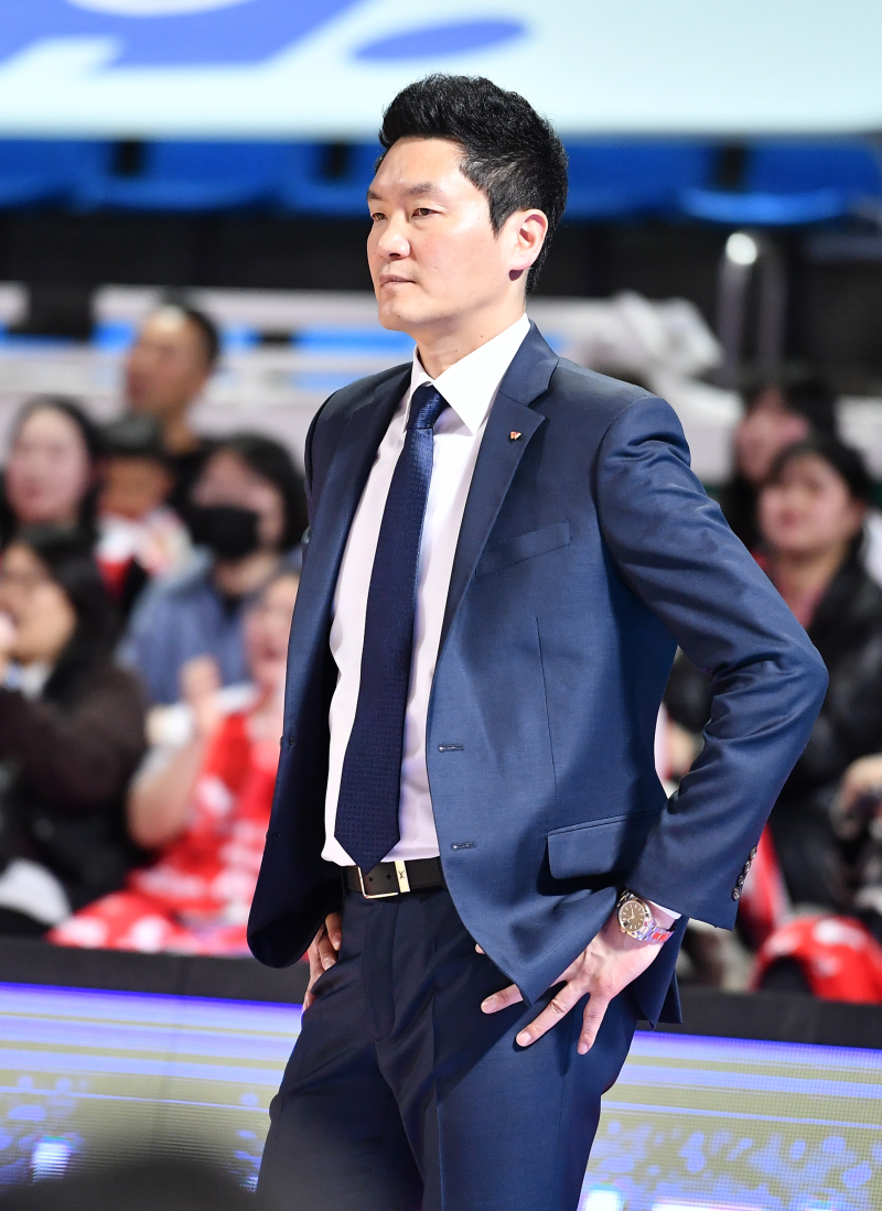 [IS 패장] ‘19점 차 대패’ 전희철 감독 “너무 졸전 펼쳤다, 팬들에게 죄송스럽다”
