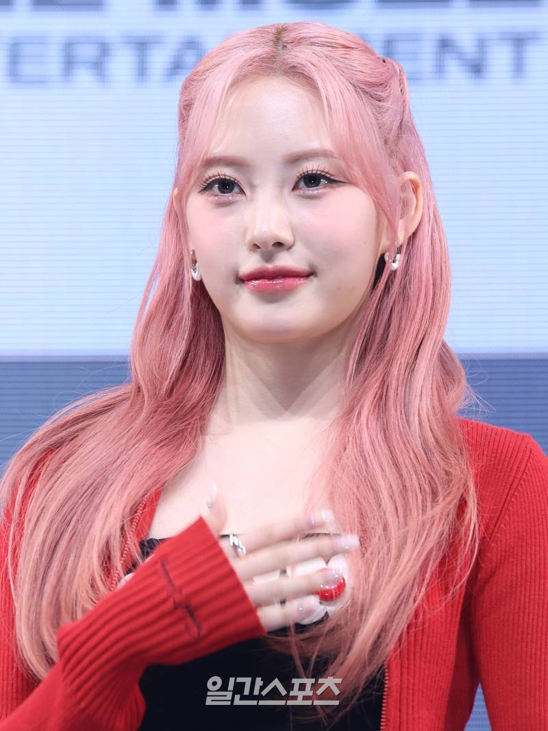 [포토] 리센느 리브, 조신한 핑크 공주