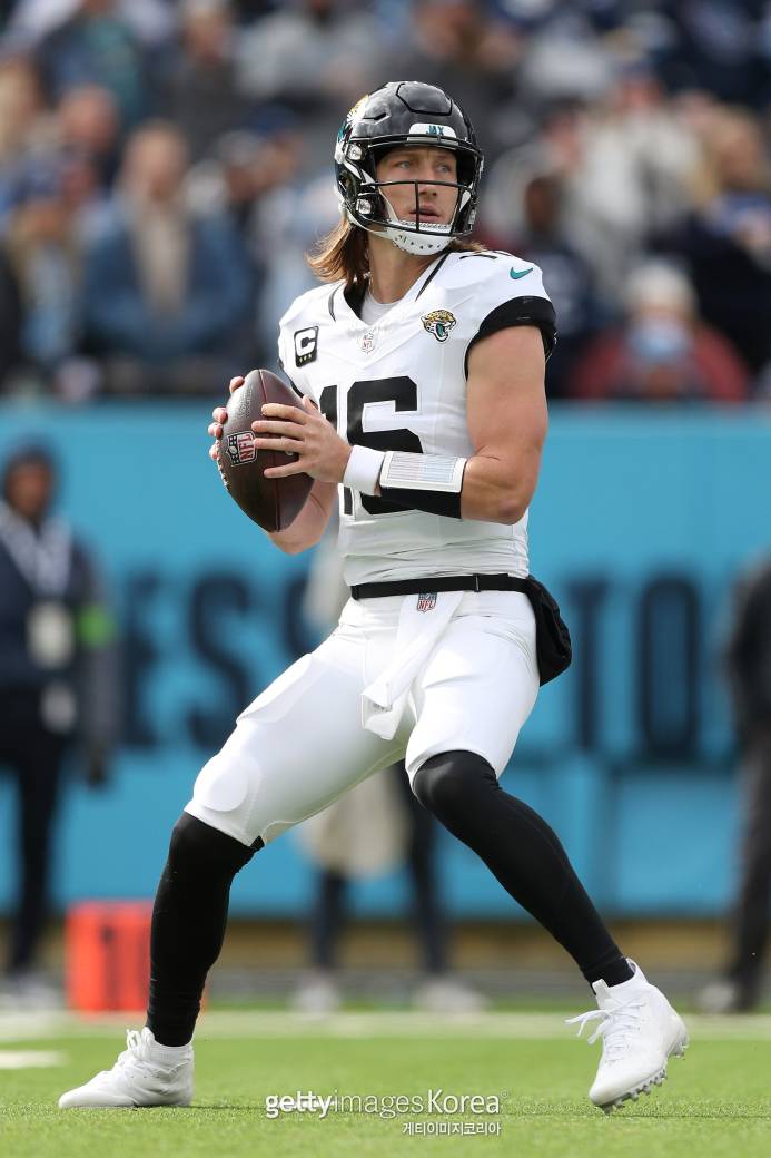 돈방석 앉은 쿼터백 로렌스, 3790억원 대형 계약…NFL 최고 연봉 타이