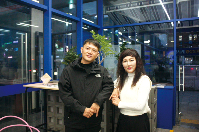 P휴게소입니다, 도심에 옮겨 놓은 휴게소의 음식 메뉴와 컨셉으로 이색 카페 화제돼