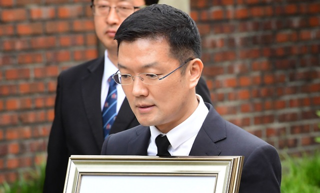 LG家 맏딸 구연경, 윤관 부부 미공개 정보이용 의혹 불구속기소