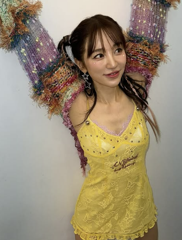 윤은혜, 첫사랑 누구였길래 “나 잘생긴 사람 좋아했구나” (은혜로그인)