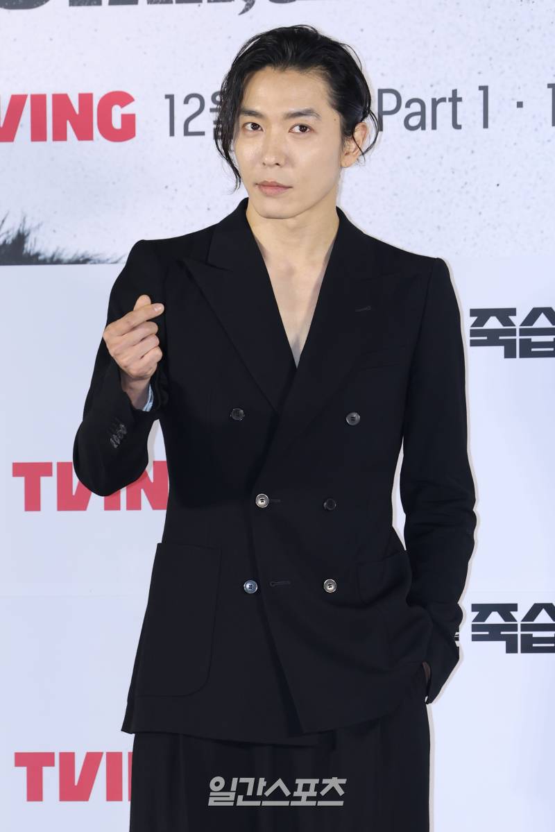 [단독] 김재욱, 재벌 3세로 변신…오피스 멜로 ’은밀한 감사’ 출연