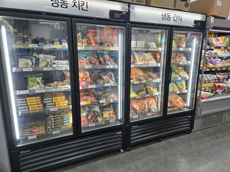 “세상에 없던 편의점”...킴스편의점 봉천점 가보니