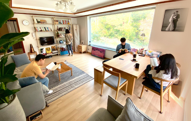 [사바나] “산뜻한 만남 찾아 돈 내고 놀러간다”