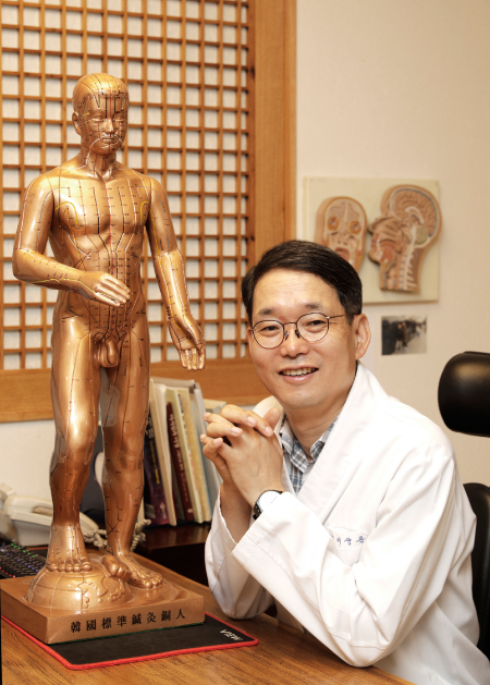 조선제일침 ‘허임 보사침법’으로 이명·비염 치료 갑산한의원 이상곤 원장
