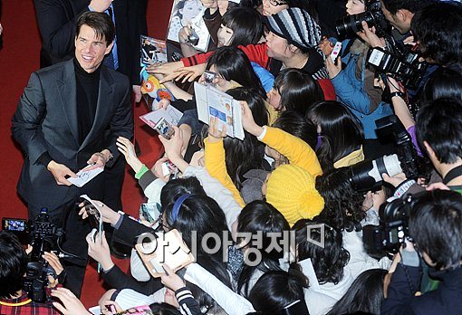 [포토]톰 아저씨 한 눈 팔지 마세요!