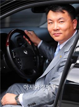 차 판매 고작 4대였던 쌍용차 영업맨 성공 비결은?