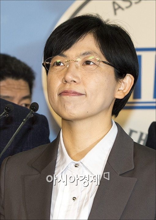 [포토]굳게 입다문 이정희 후보
