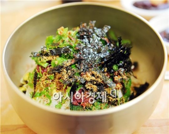 [남도웰빙 맛기행]함평 대흥식당 비빔밥·생고기, 미식가 입맛 찜
