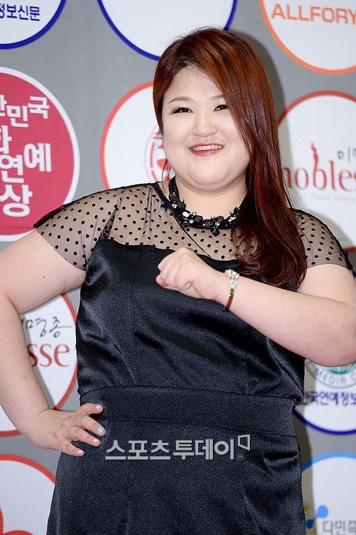 DJ 변신 이국주 유인나, 애교 과해 못 듣겠더라