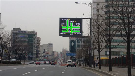 수원시 교통정보체계 확바뀐다…무선中心·다매체