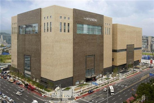 판교 현대백화점 vs 신세계 부산센텀시티 ...매출100일 국내신기록 갈아치워 (신기록 매출액+방문객수 ㄷㄷㄷ) | 인스티즈