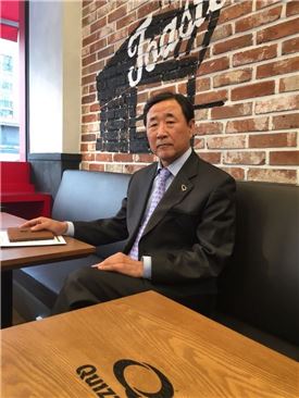 퀴즈노스, 2018년 매장 100개…샌드위치+커피 Q-카페 승부수