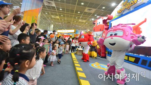 [포토]슈퍼윙스와 함께 춤 춰요