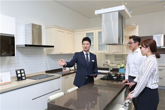 유진기업, 홈인테리어 전문 홈데이 론칭
