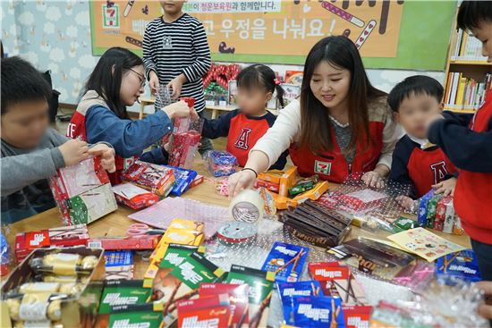 세븐일레븐, 빼빼로데이 나눔활동 진행