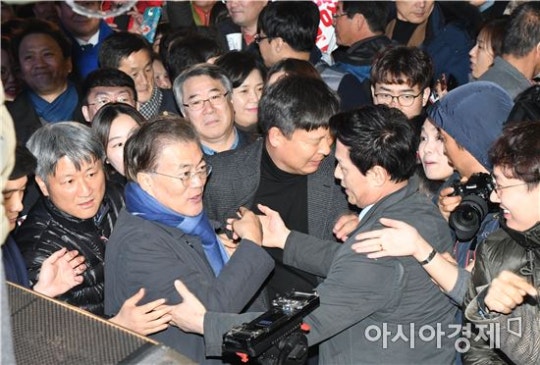 오늘자 문재인 광주.JPG | 인스티즈
