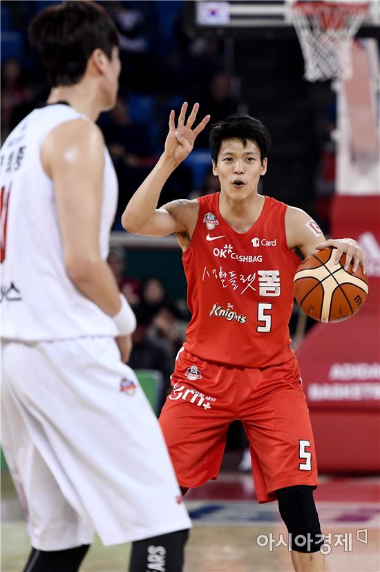 [포토]김선형, 작전 넘버 4