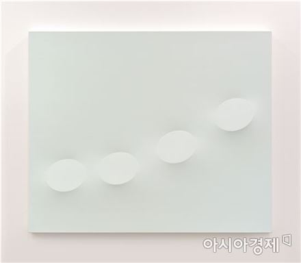 [아경 갤러리:서촌] 가장 완벽한 타원형 세계…투리 시메티 개인전