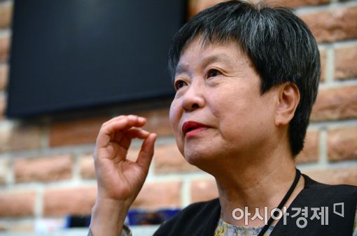[서소정이 만난 사람]박혜란 슈퍼맨 환상이 여혐 만들어
