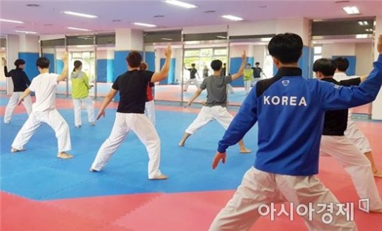 바카라사이트 홈런 LINC+사업단, 맞춤형 전문 인력양성 교육