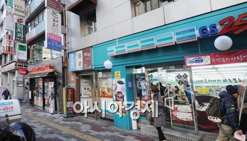 [눈감고 귀닫은 官治⑤]출근시간에 안 여는 불편한 편의점