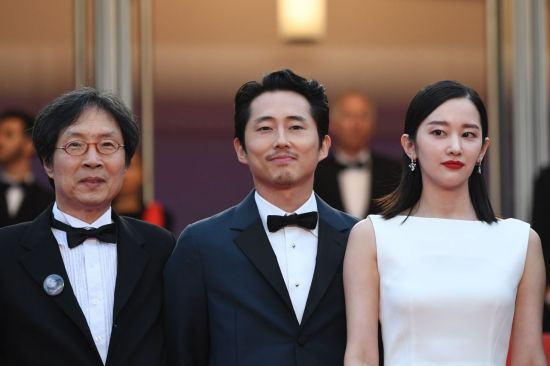 “‘버닝’, 칸에서 본 최고의 영화 ”…칸서 극찬 세례 받은 버닝