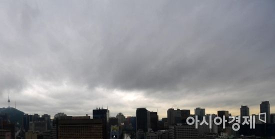 [포토]낮에도 어둑어둑
