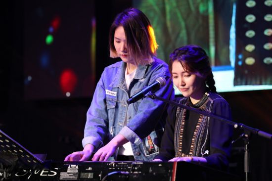 포스코, 옥상달빛 등 초청 2030 위한 콘서트 개최