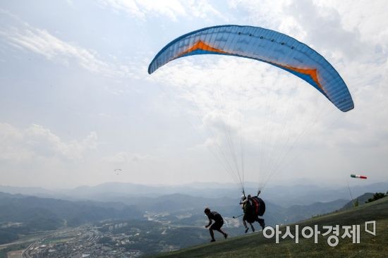 [포토] 패러글라이딩 피서