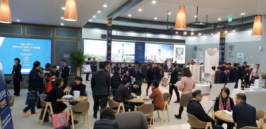‘이안 강동 컴홈스테이’ 모델하우스 성황리 오픈!