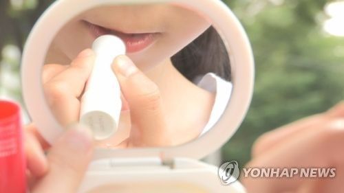 네일 바르고 마사지 받는 아이들…키즈없는 키즈카페