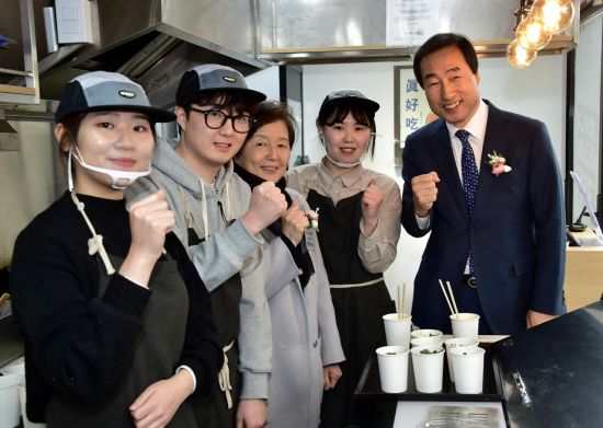 신촌 박스퀘어 청년외식창업 인큐베이팅 위한 청년키움식당 오픈