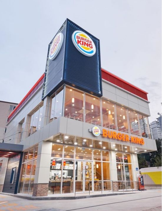 롯데리아·맥도날드 아 옛날이여…맘스터치·버거킹 파죽지세