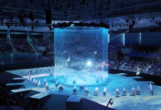 ‘평화의 물결 속으로’ 세계수영선수들 금빛레이스 ‘스타트’
