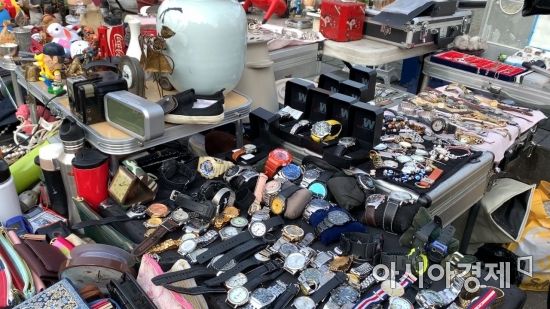 [인스타산책] 동묘 구제시장 꿀템 찾기