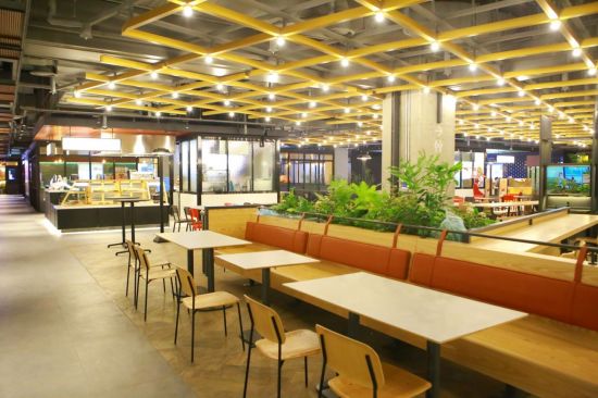 아이파크몰,  F&B 매장 D7푸드씨네마 9일 개장