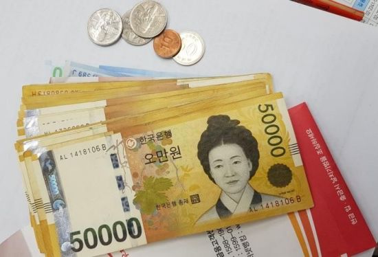 [세상에 이런 일이...]코로나 사태 도우라고 118만원 봉투 남긴 기초수급자