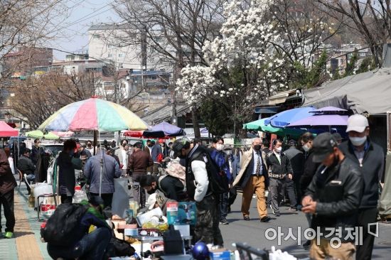 [포토]동묘시장에 찾아온 봄