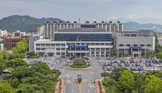 구미시, 개방형 경제기획국장 공모 중단 망신살 … 행정절차 어겨