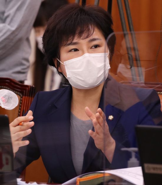 조수진 살려주세요 쪽지 흔든 구치소 재소자…文 대통령 응답해야
