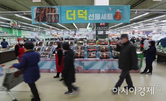 [포토]설 연휴 앞두고 선물세트 진열