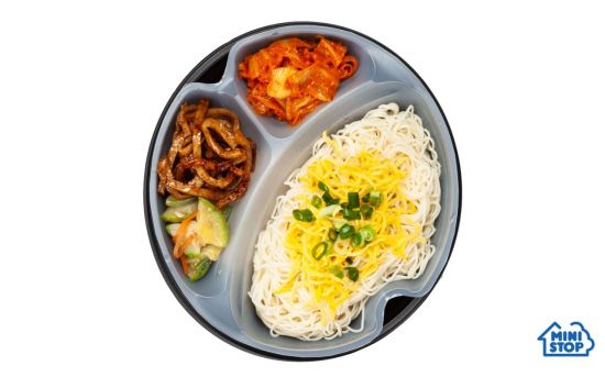 미니스톱, 간편하게 만들어 먹는 ‘소문난 잔치국수’ 출시
