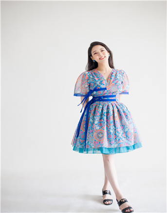 이혜순·김리을·김단하 한복 고쳐준다