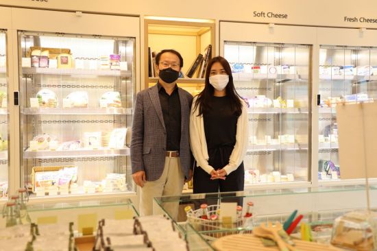 구르메F&B코리아 치즈닷, 역사·도감·레시피 추천까지…“전세계 치즈 놀이터”