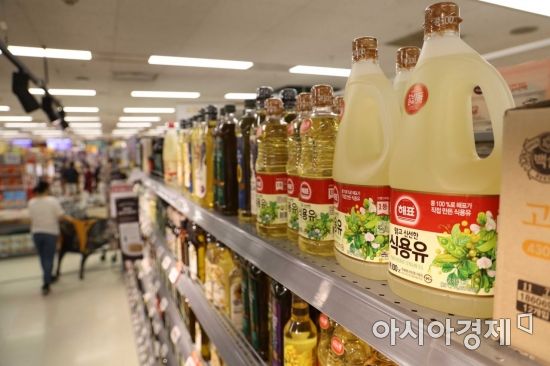 “원자재값 상승 영향” 오뚜기·사조, 식용유 가격 줄인상
