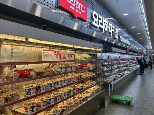 강성현 옛날같이 치킨만 팔아선 안돼…제타플렉스 서울역점, 먹거리 결정판